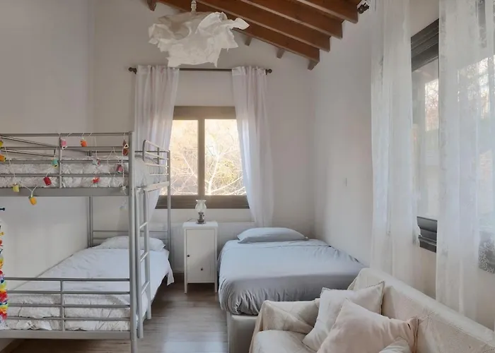 Orama Mountain Farmakas Вилла