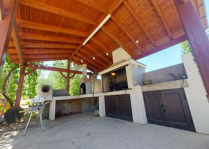 Orama Mountain Farmakas Никосия